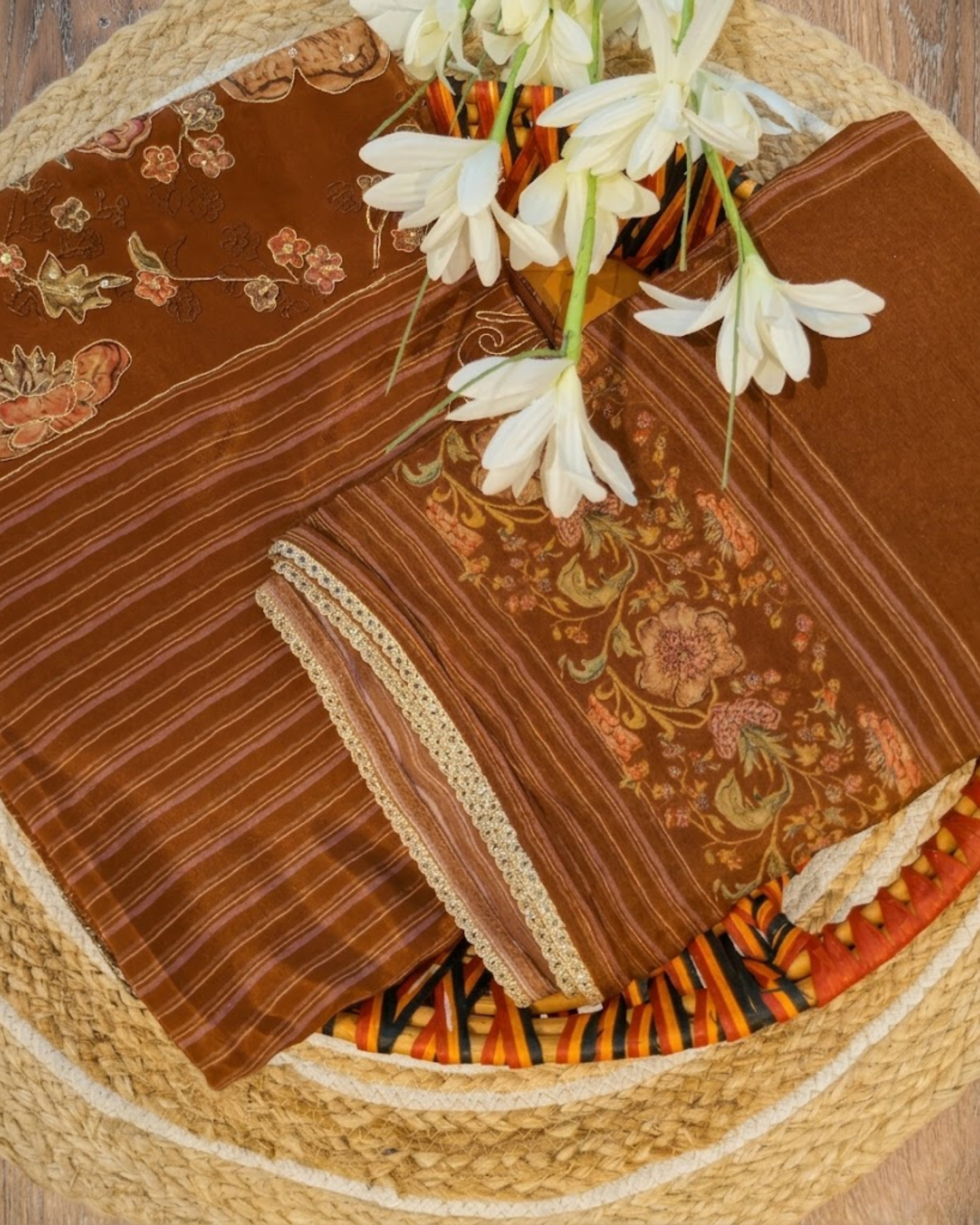 Crepe Suit With emb