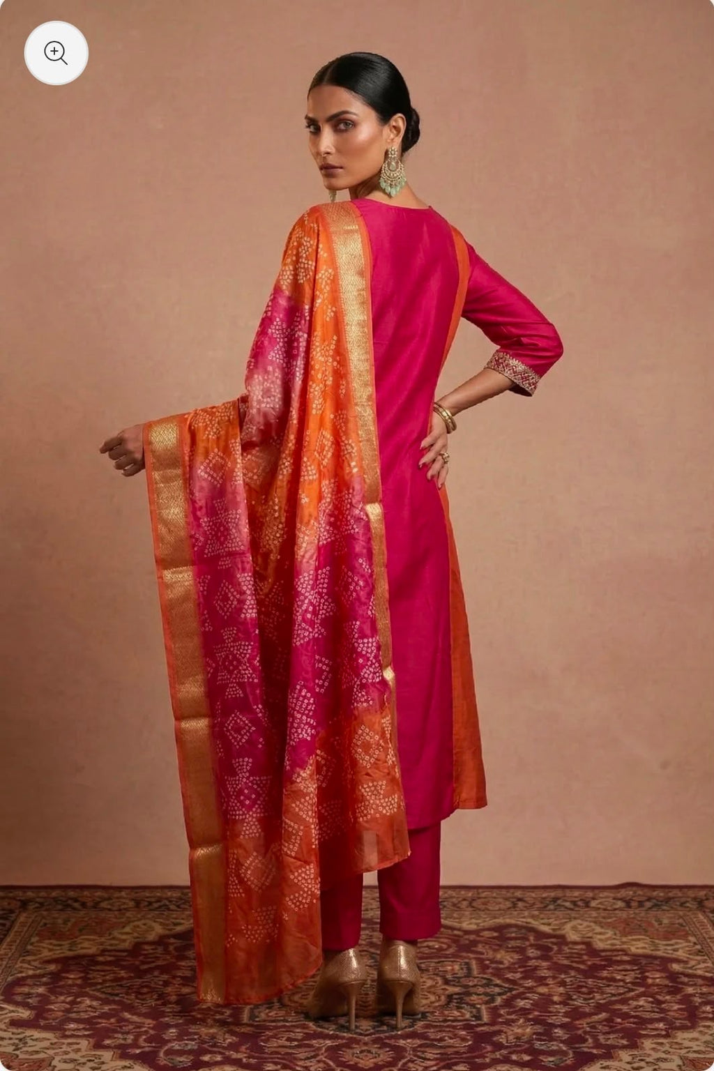 Thamur Chinnon Embroidered Kurta Set