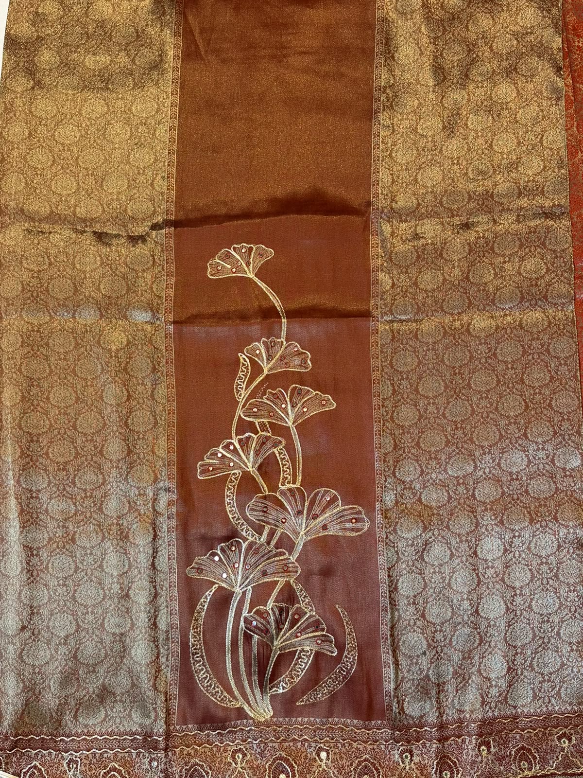 Giraffe Silk Suit with Lily Flower Embroidery