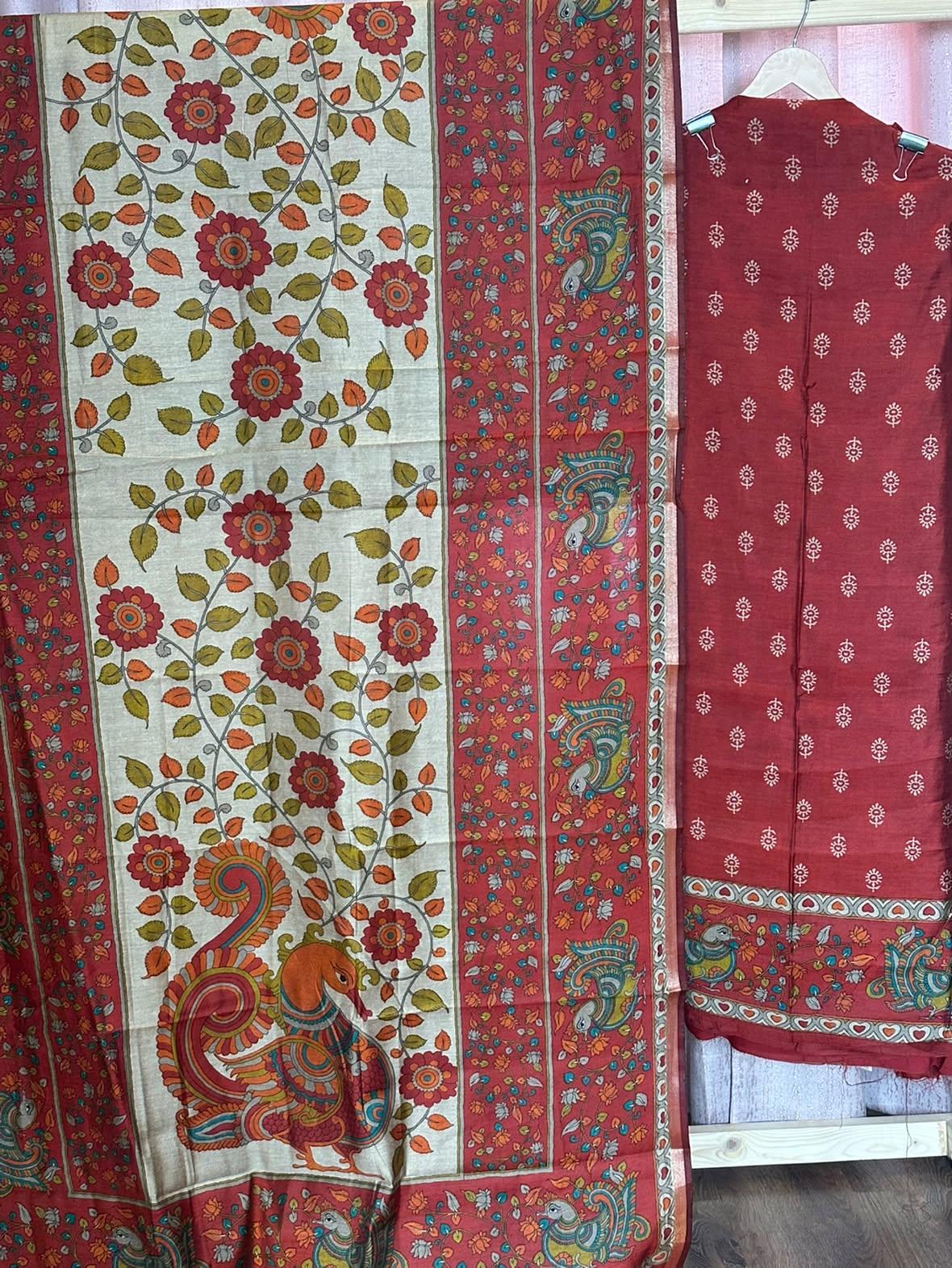 Elegant Maheshwari Silk Suit – Timeless Traditional Elegance