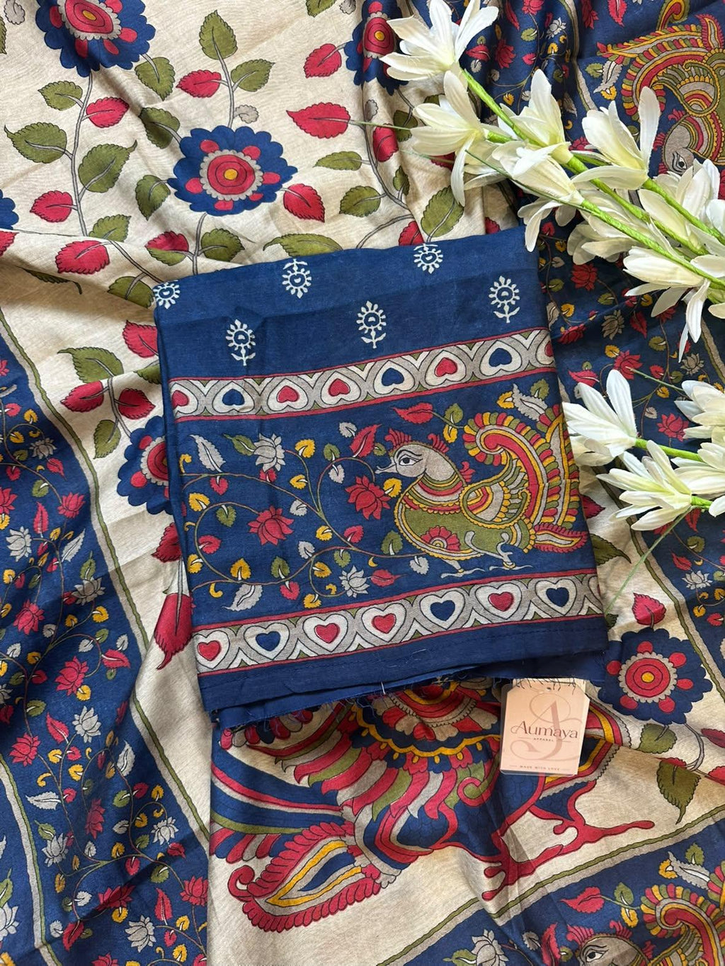 Elegant Maheshwari Silk Suit – Timeless Traditional Elegance
