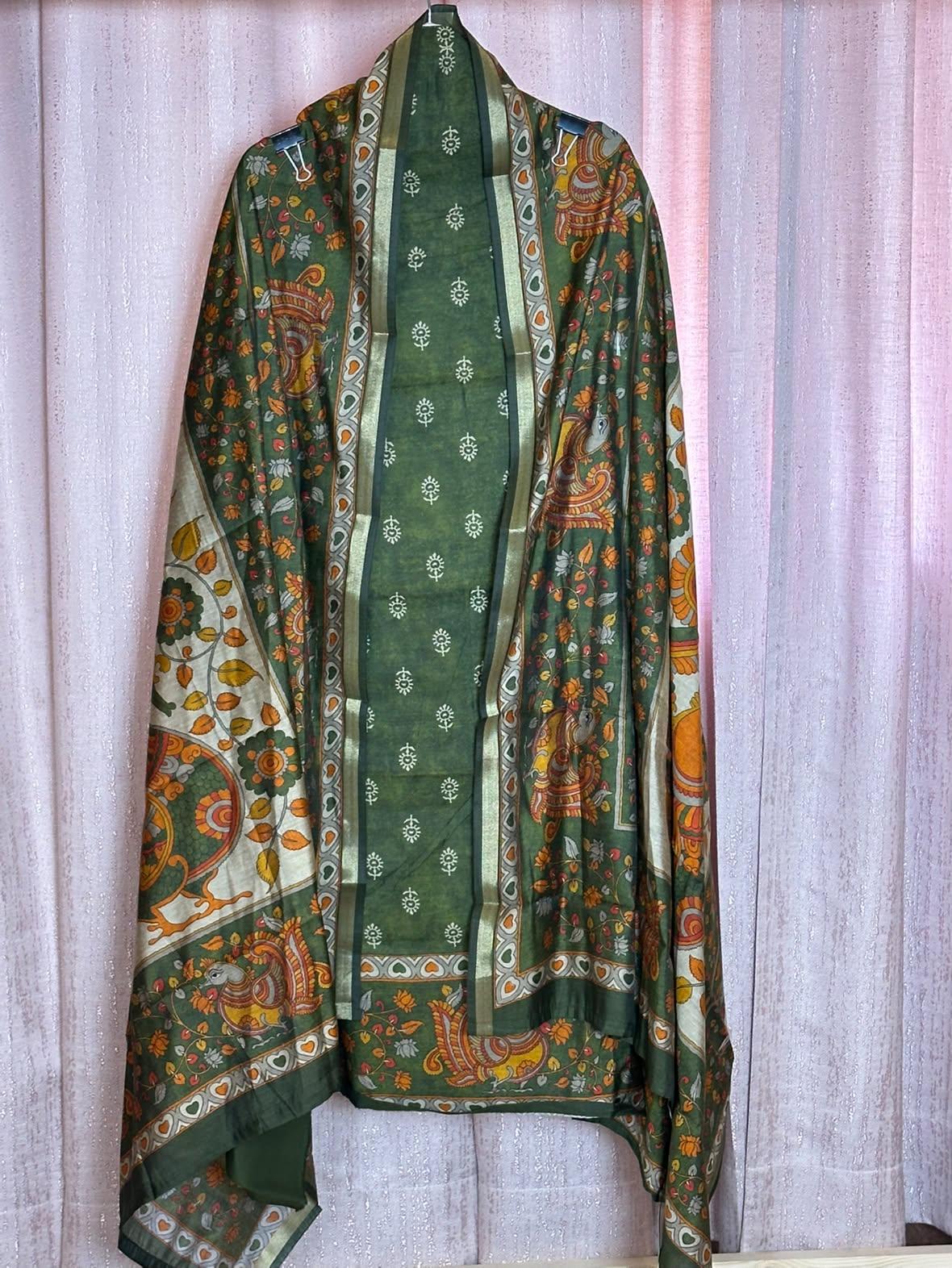 Elegant Maheshwari Silk Suit – Timeless Traditional Elegance