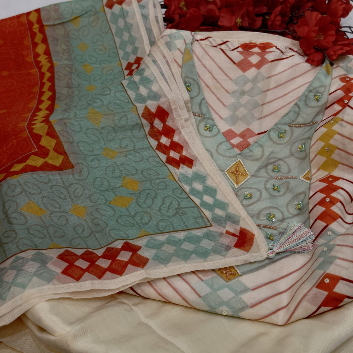 Elegant Masleen Suit – Graceful & Timeless Ethnic Wear