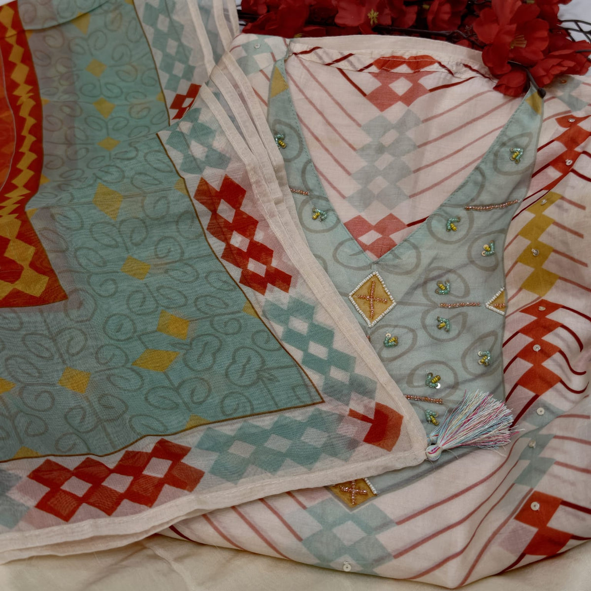 Elegant Masleen Suit – Graceful & Timeless Ethnic Wear