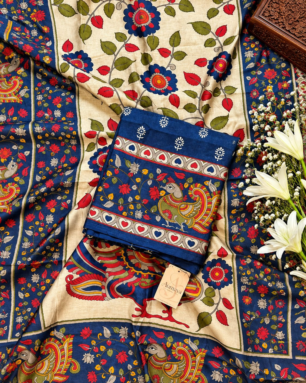 Elegant Maheshwari Silk Suit – Timeless Traditional Elegance
