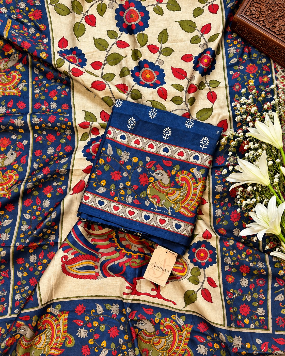 Elegant Maheshwari Silk Suit – Timeless Traditional Elegance