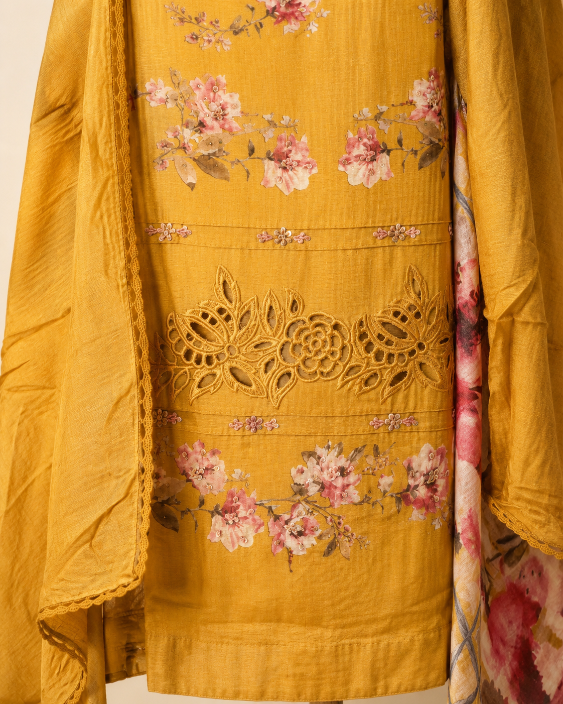 Glace Cotton Suit With Chonin Dupatta Cutwork Embrodry